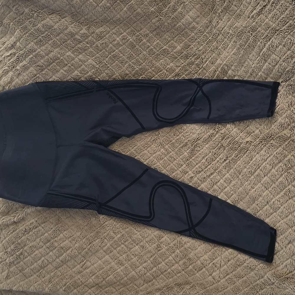 Fanka | Women’s Black Body Sculpt Side Pocket Leggings Size XL